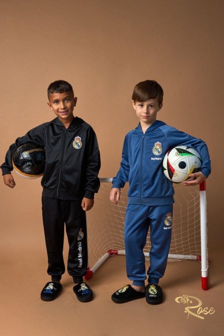 بدلة ريال مدريد مبطنة مع قبعة